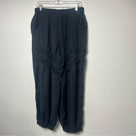 Anthropologie Pieced Black Lace Joggers Size S NWT - Picture 10 of 16